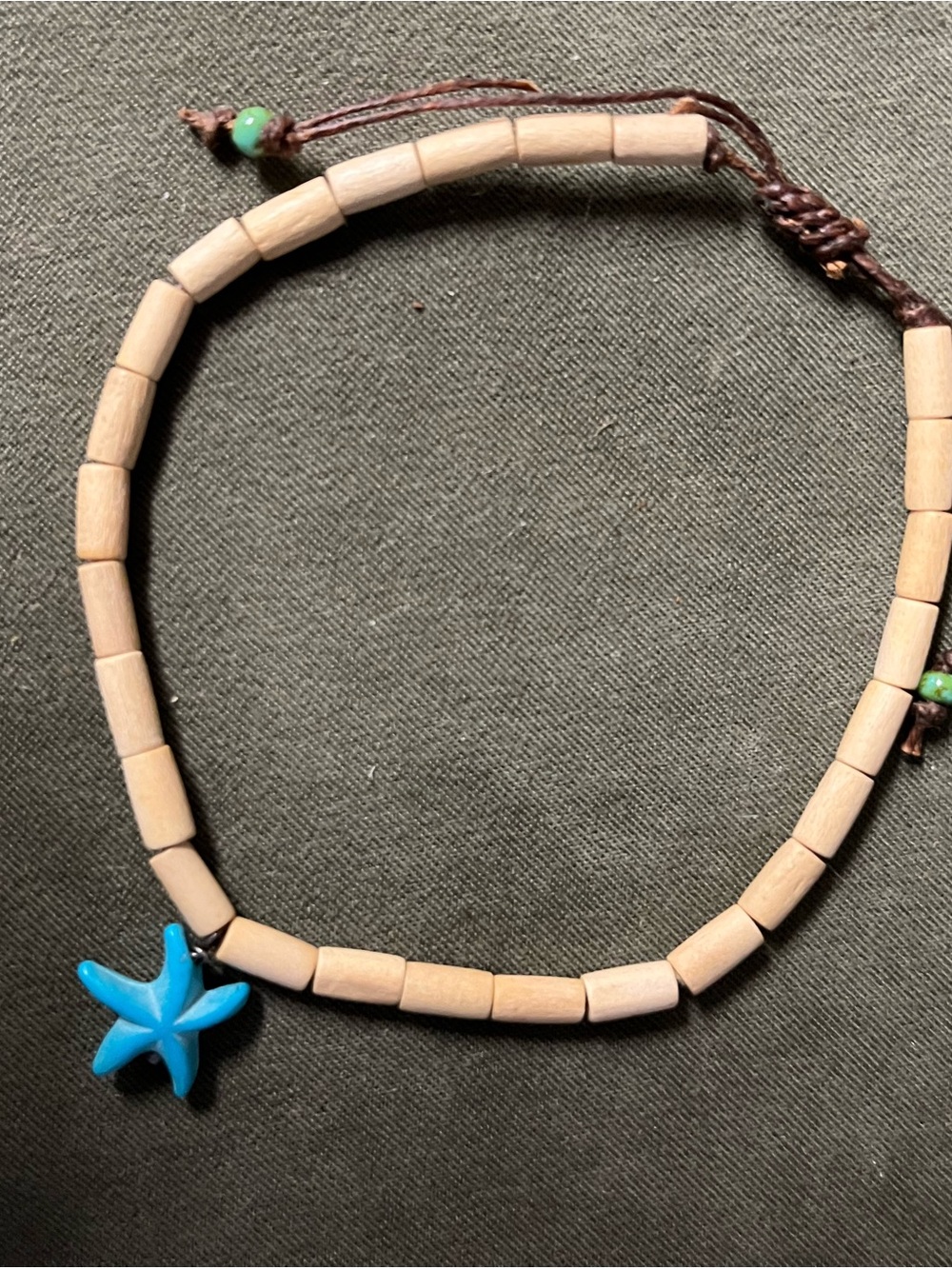 Beaded Starfish adj Anklet - Natural Beige lwith Turquoise Charm